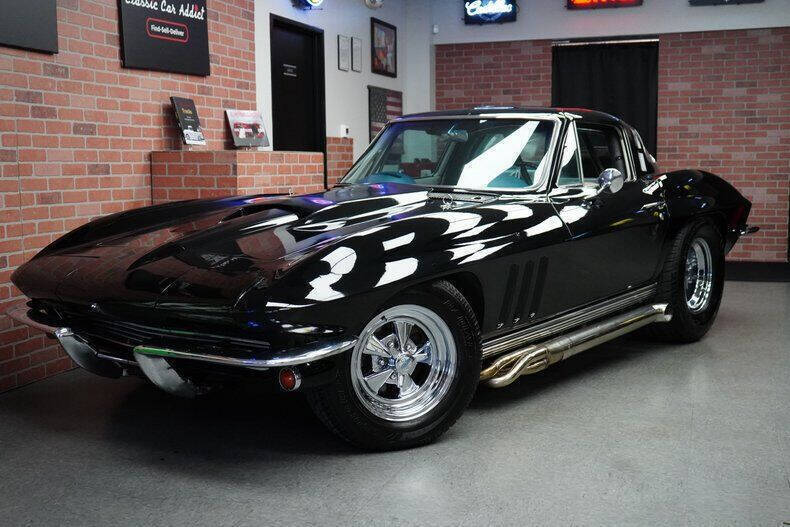 1965 Chevrolet Corvette - photo 3