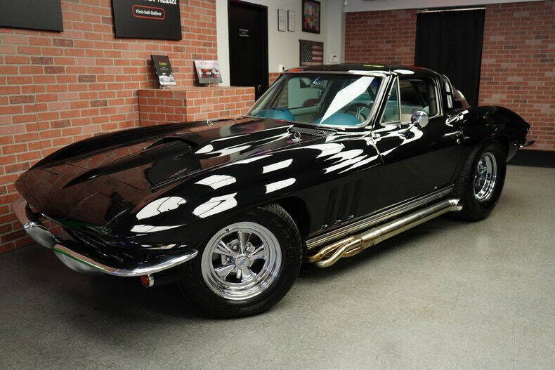 1965 Chevrolet Corvette - photo 6
