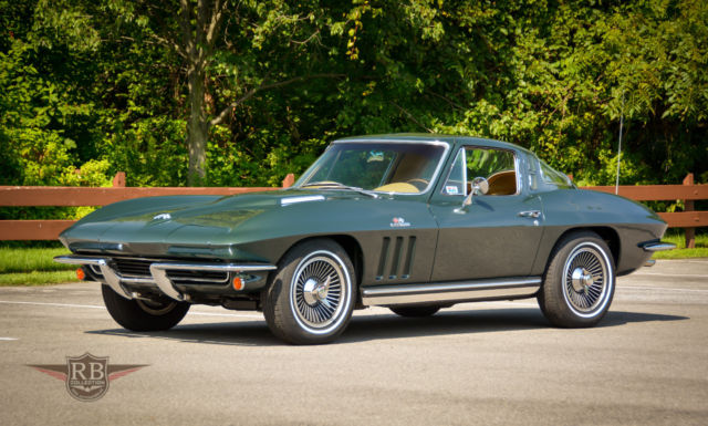 1965 Chevrolet Corvette - photo 2