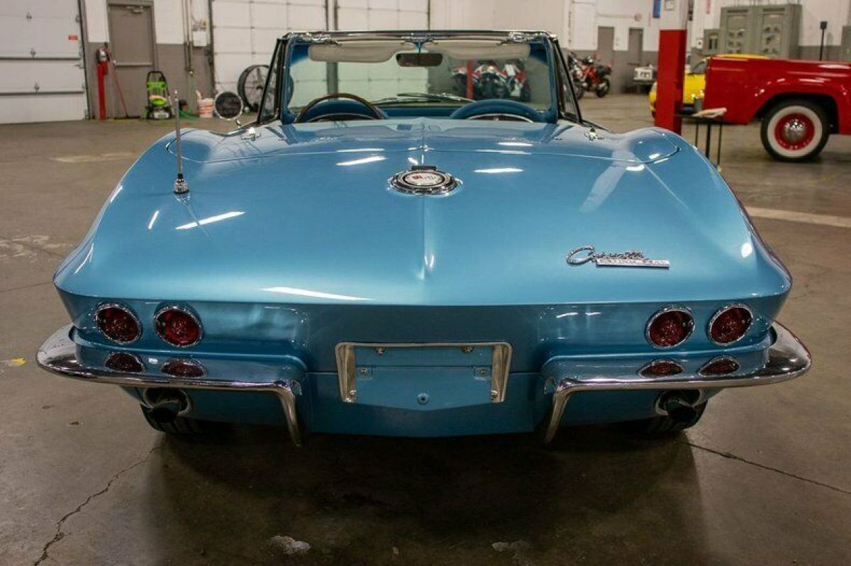 1965 Chevrolet Corvette - photo 4
