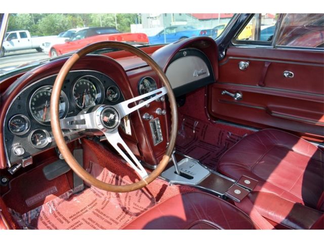 1965 Chevrolet Corvette - photo 2