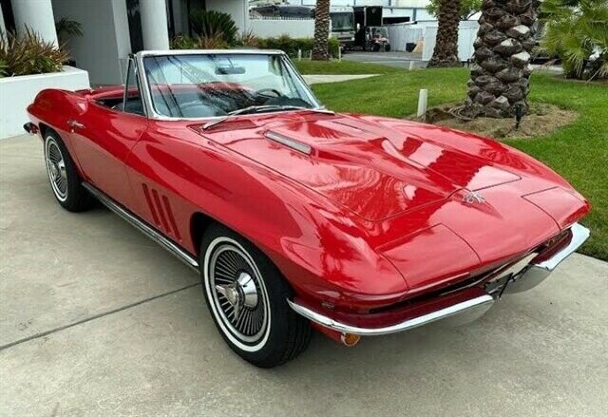 1965 Chevrolet Corvette black - photo 2