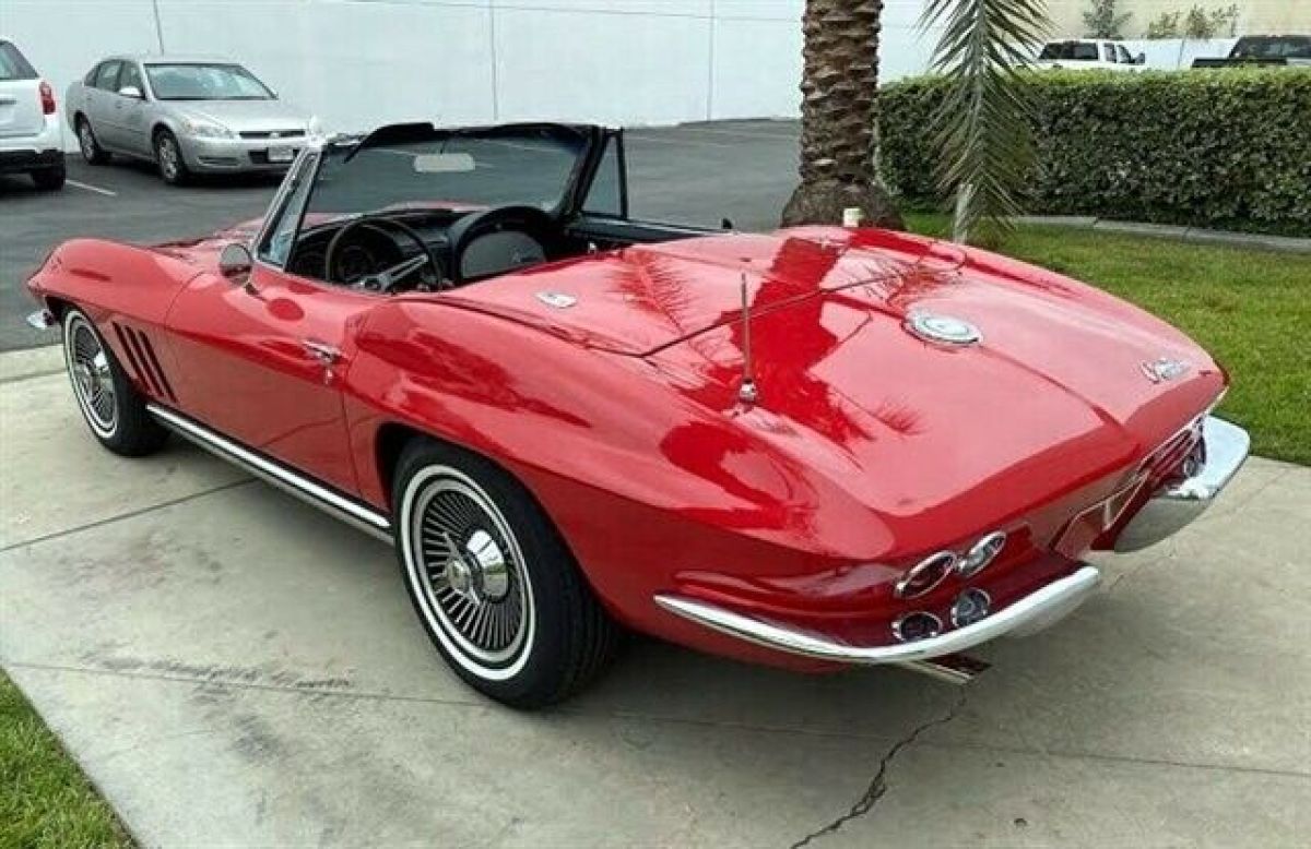 1965 Chevrolet Corvette black - photo 3