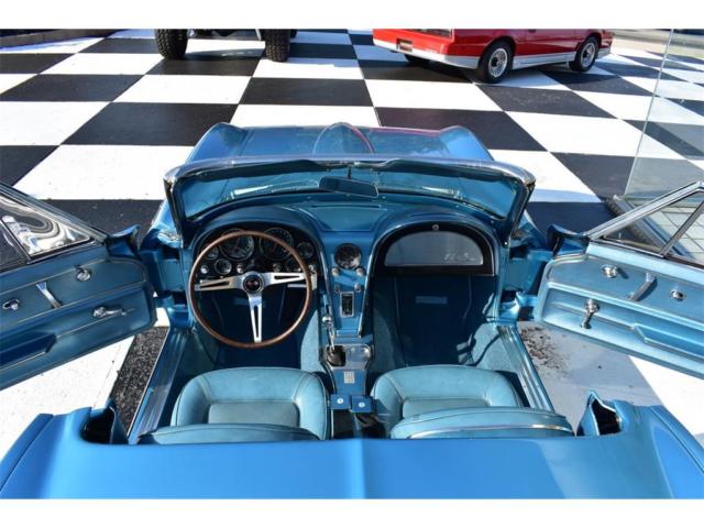 1965 Chevrolet Corvette - photo 2