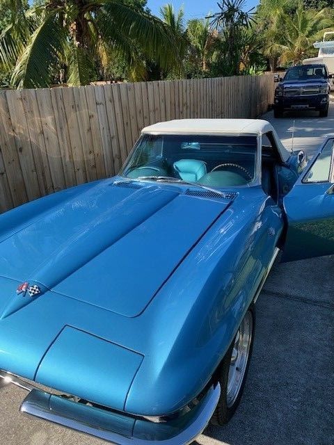 1965 Chevrolet Corvette - photo 11