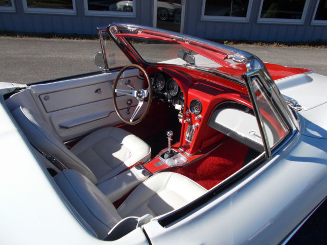 1965 Chevrolet Corvette Convertible - photo 10
