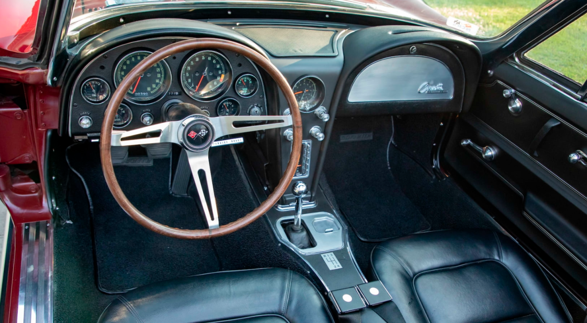 1965 Chevrolet Corvette - photo 11