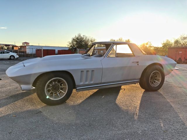 1965 Chevrolet Corvette Convertible - photo 8