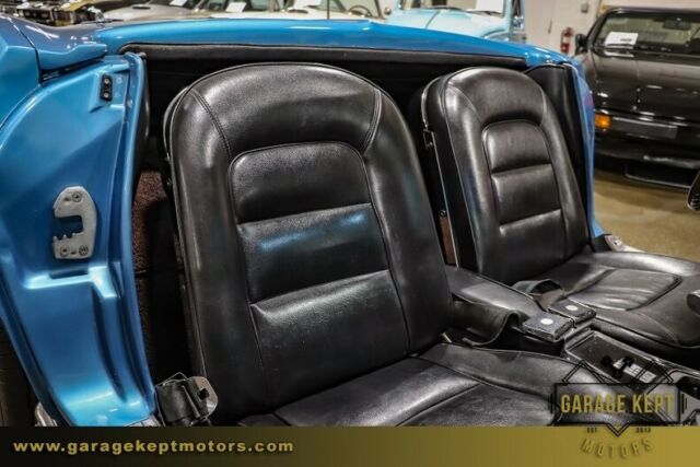 1965 Chevrolet Corvette Convertible - photo 3