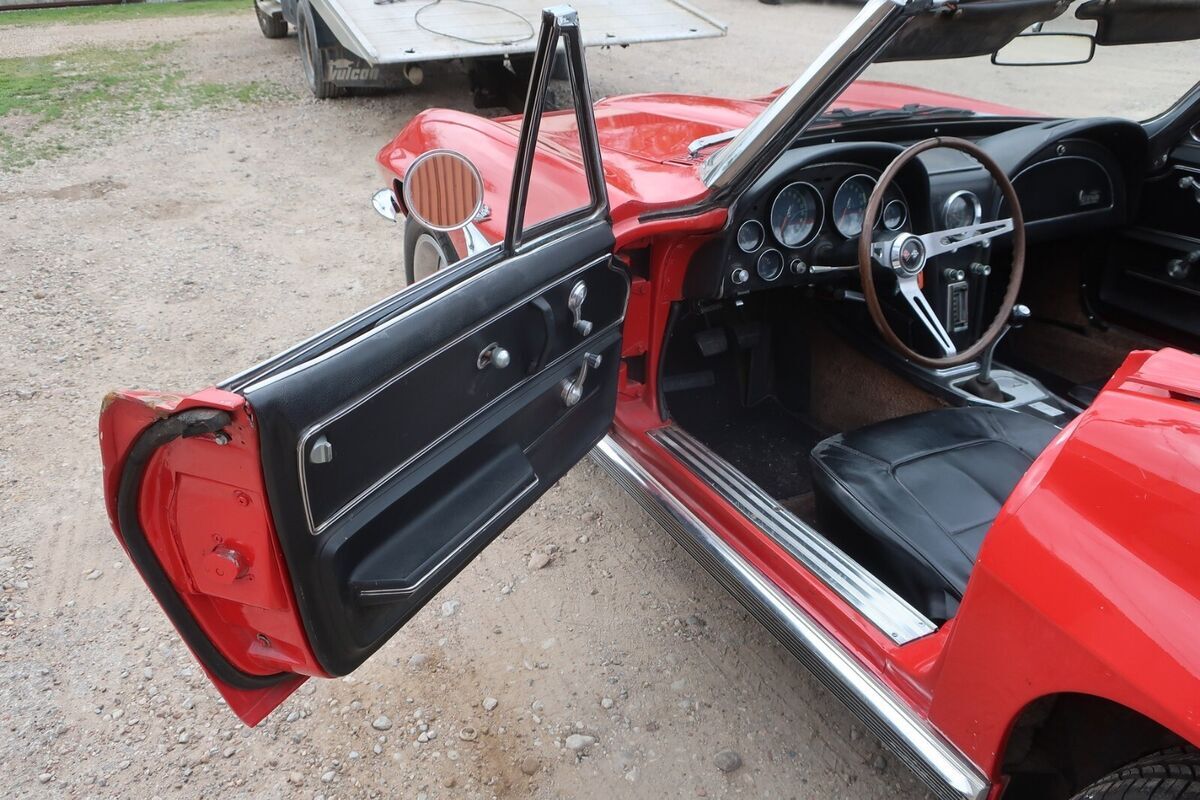 1965 Chevrolet Corvette - photo 8