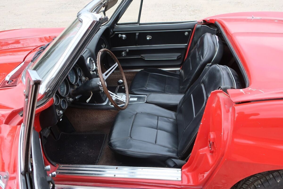 1965 Chevrolet Corvette - photo 9