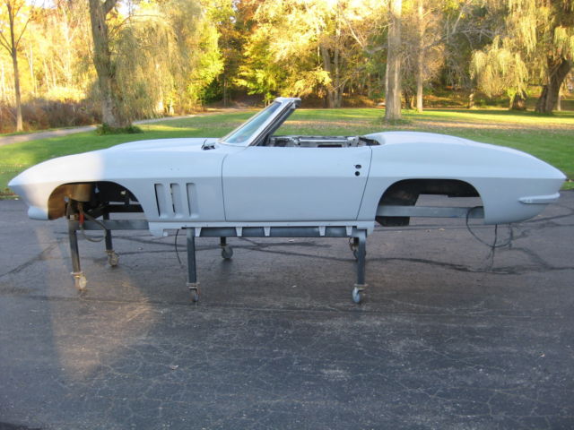 1965 Chevrolet Corvette STD - photo 3