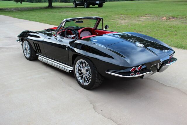 1965 Chevrolet Corvette - photo 5