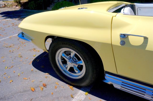 1965 Chevrolet Corvette Convertible with side pipes - photo 12