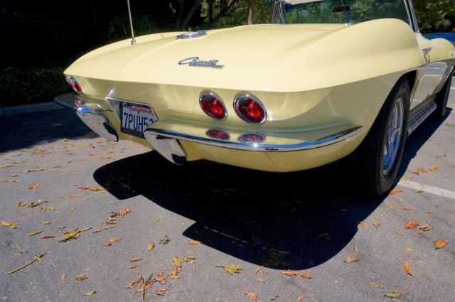 1965 Chevrolet Corvette Convertible with side pipes - photo 9