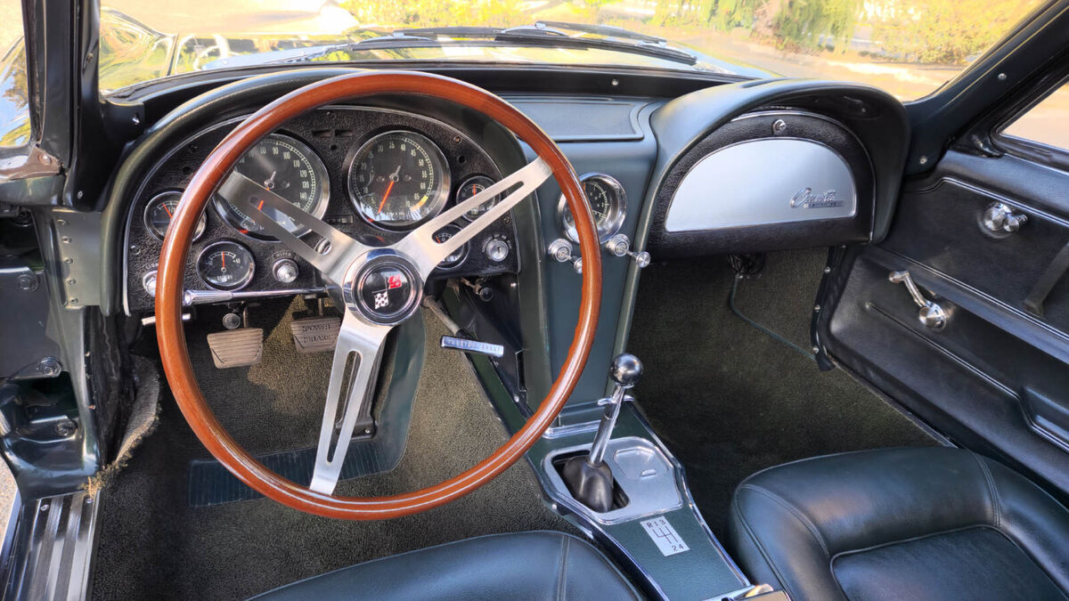 1965 Chevrolet Corvette Coupe "Super Rare" (1 of 771) - photo 10