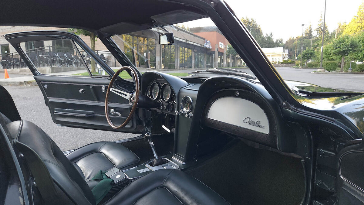 1965 Chevrolet Corvette Coupe "Super Rare" (1 of 771) - photo 13