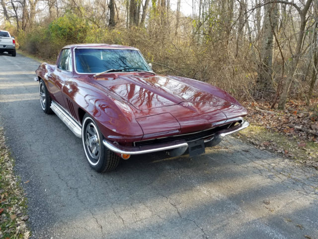 1965 Chevrolet Corvette Coupe - photo 2