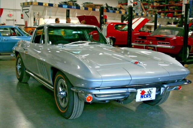 1965 Chevrolet Corvette Coupe Fuel Injected Numbers Matching Restoration - photo 5