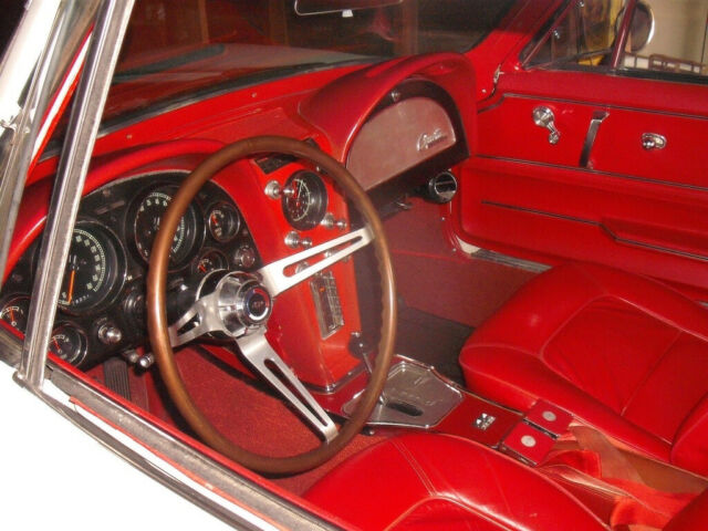 1965 Chevrolet Corvette All Original Leather Interior - photo 3