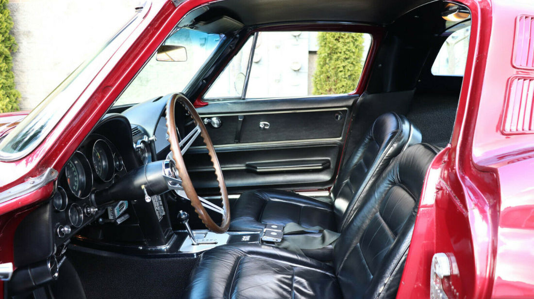 1965 Chevrolet Corvette Coupe - photo 10