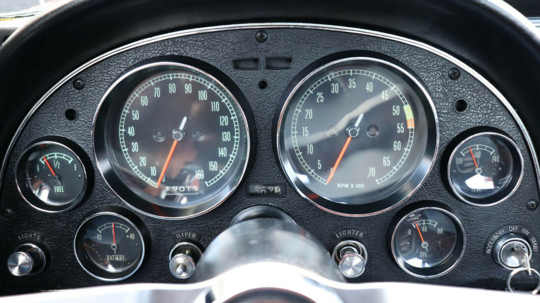 1965 Chevrolet Corvette Coupe - photo 12