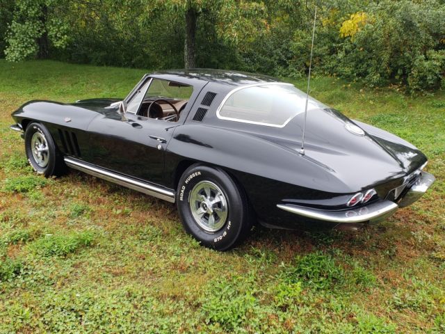 1965 Chevrolet Corvette TUXEDO BLACK STINGRAY - photo 10