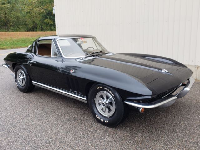 1965 Chevrolet Corvette TUXEDO BLACK STINGRAY - photo 4