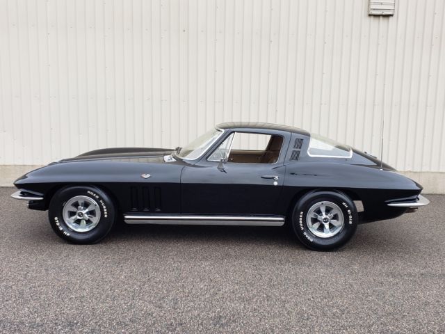 1965 Chevrolet Corvette TUXEDO BLACK STINGRAY - photo 5