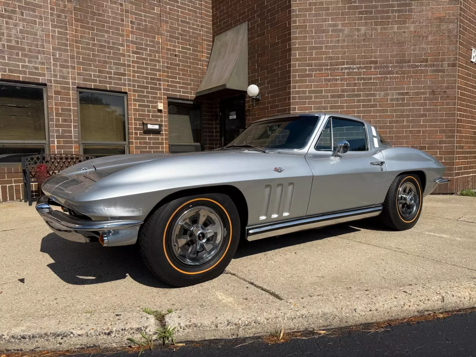 1965 Chevrolet Corvette - #s Match - Highly Optioned - photo 2