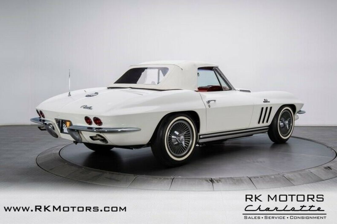 1965 Chevrolet Corvette - photo 8