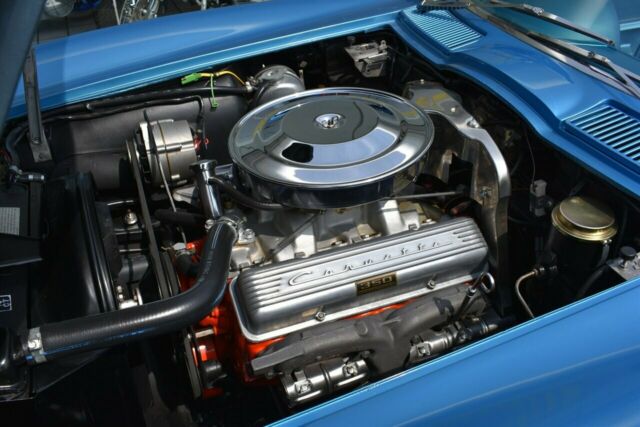 1965 Chevrolet Corvette - photo 3