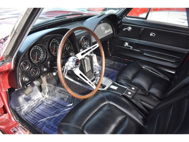 1965 Chevrolet Corvette - photo 2