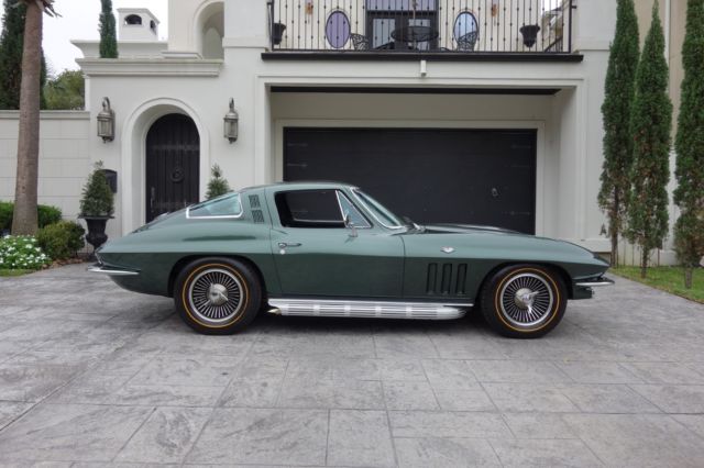 1965 Chevrolet Corvette stingray - photo 2