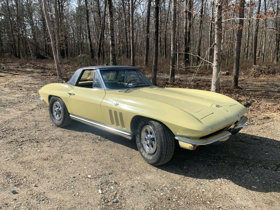 1965 chevrolet corvette # matching 44k 327/365 hp driver 1965 Chevrolet Corvette 65 corvette 327/365 numbers matching 4 speed driv