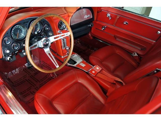 1965 Chevrolet Corvette - photo 2