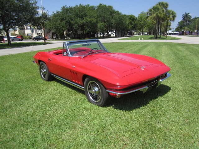 1965 Chevrolet Corvette -- - photo 2