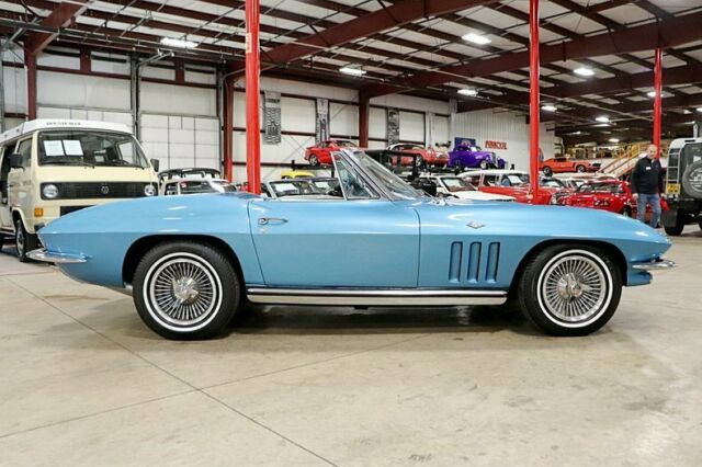 1965 Chevrolet Corvette -- - photo 6