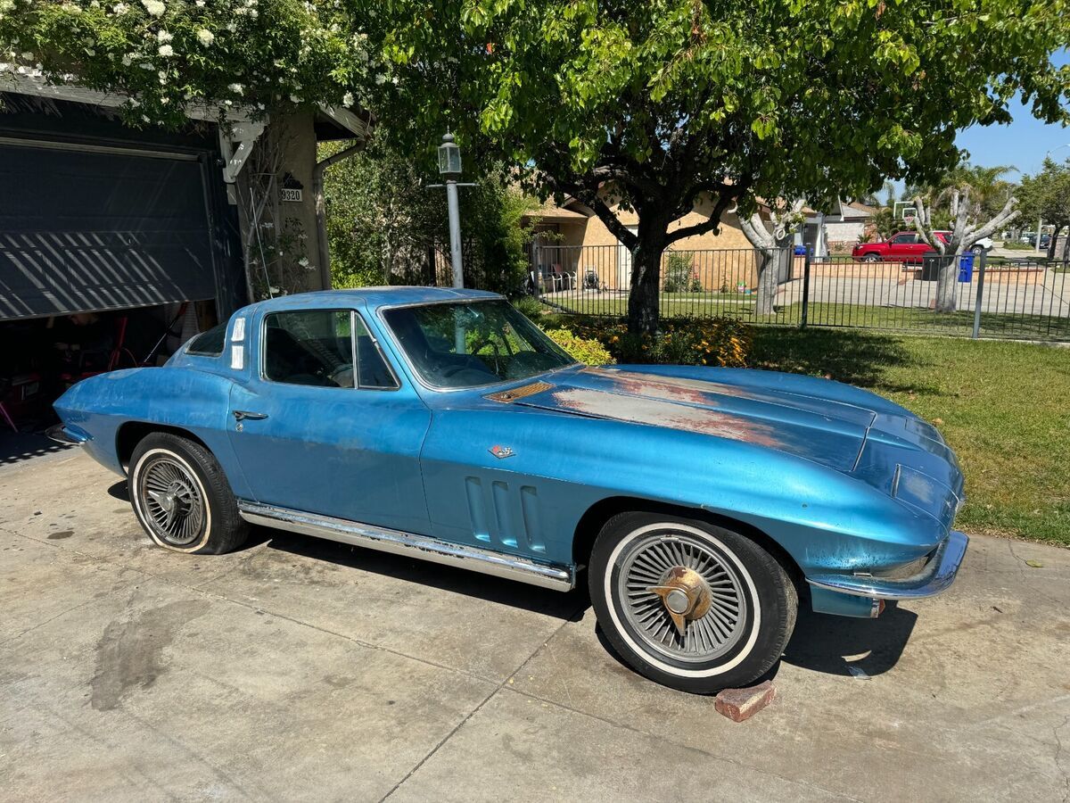 1965 Chevrolet Corvette - photo 4