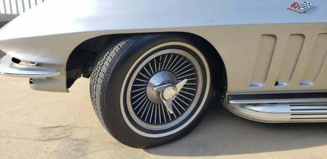 1965 Chevrolet Corvette Coupe - photo 6