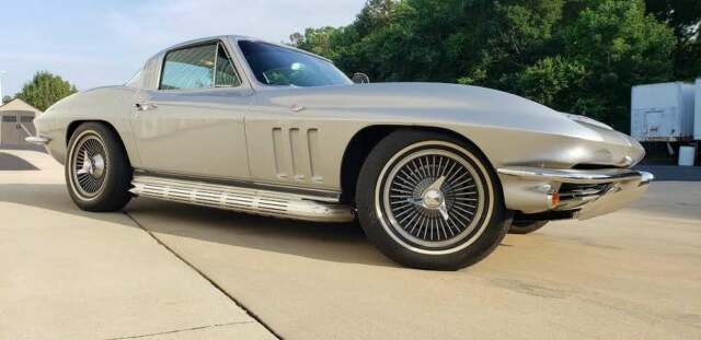 1965 Chevrolet Corvette Coupe - photo 8