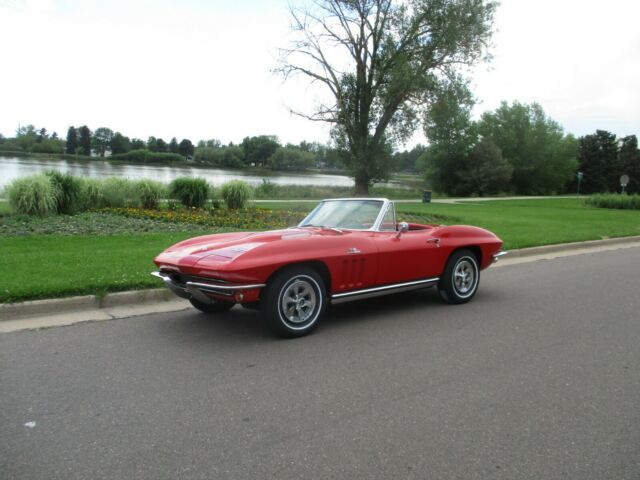 1965 Chevrolet Corvette - photo 10