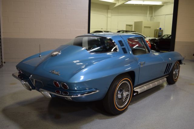 1965 Chevrolet Corvette - photo 10