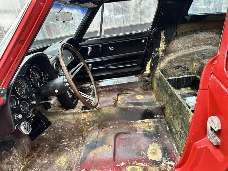 1965 Chevrolet Corvette Stingray Coupe Hard Top - photo 11
