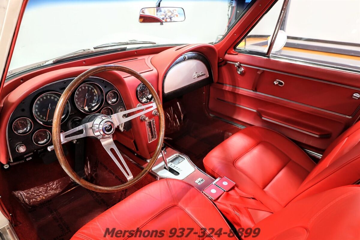 1965 Corvette - photo 2