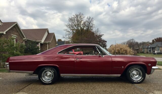 1965 Chevrolet Impala - photo 2