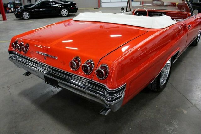 1965 Chevrolet Impala Convertible - photo 11