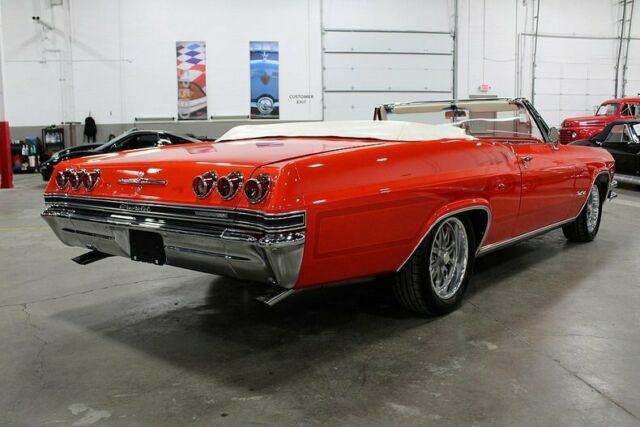 1965 Chevrolet Impala Convertible - photo 5