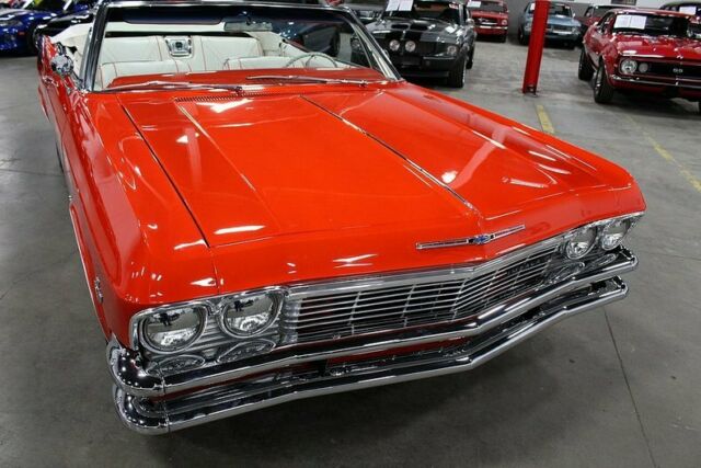 1965 Chevrolet Impala Convertible - photo 9