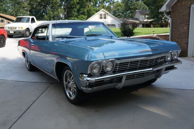 1965 Chevrolet Impala Convertible - photo 12